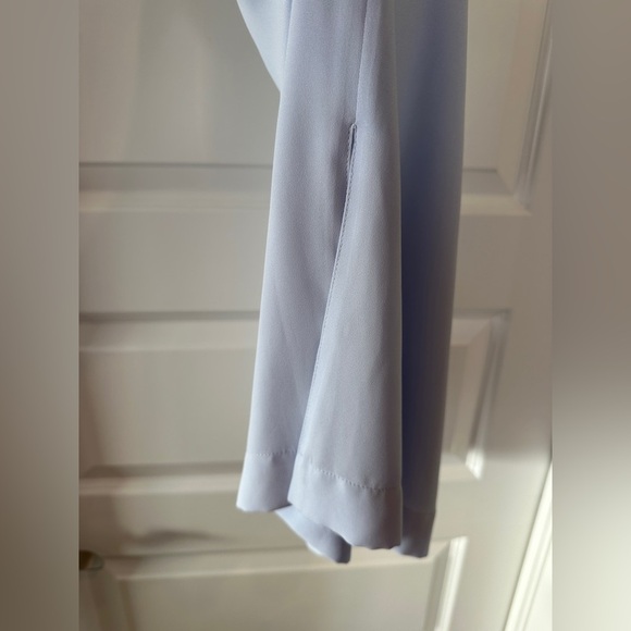 Aritzia Babaton Pale Blue Morris Blouse Tank Top V- Neck Size XXS Women’s - Picture 6 of 9